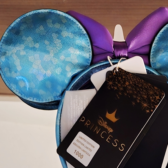 Loungefly Disney Princess Stained Glass Little Mermaid Ariel Ear Headband. NEW - Picture 7 of 8